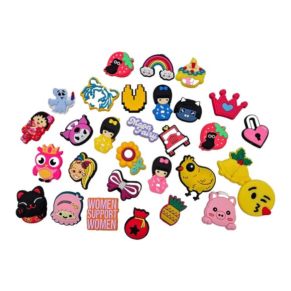 Shoe Charms Jibbitz Lot Of 30 Kokeshi Doll Rainbow Pink Girly Cute Read - Picture 1 of 6